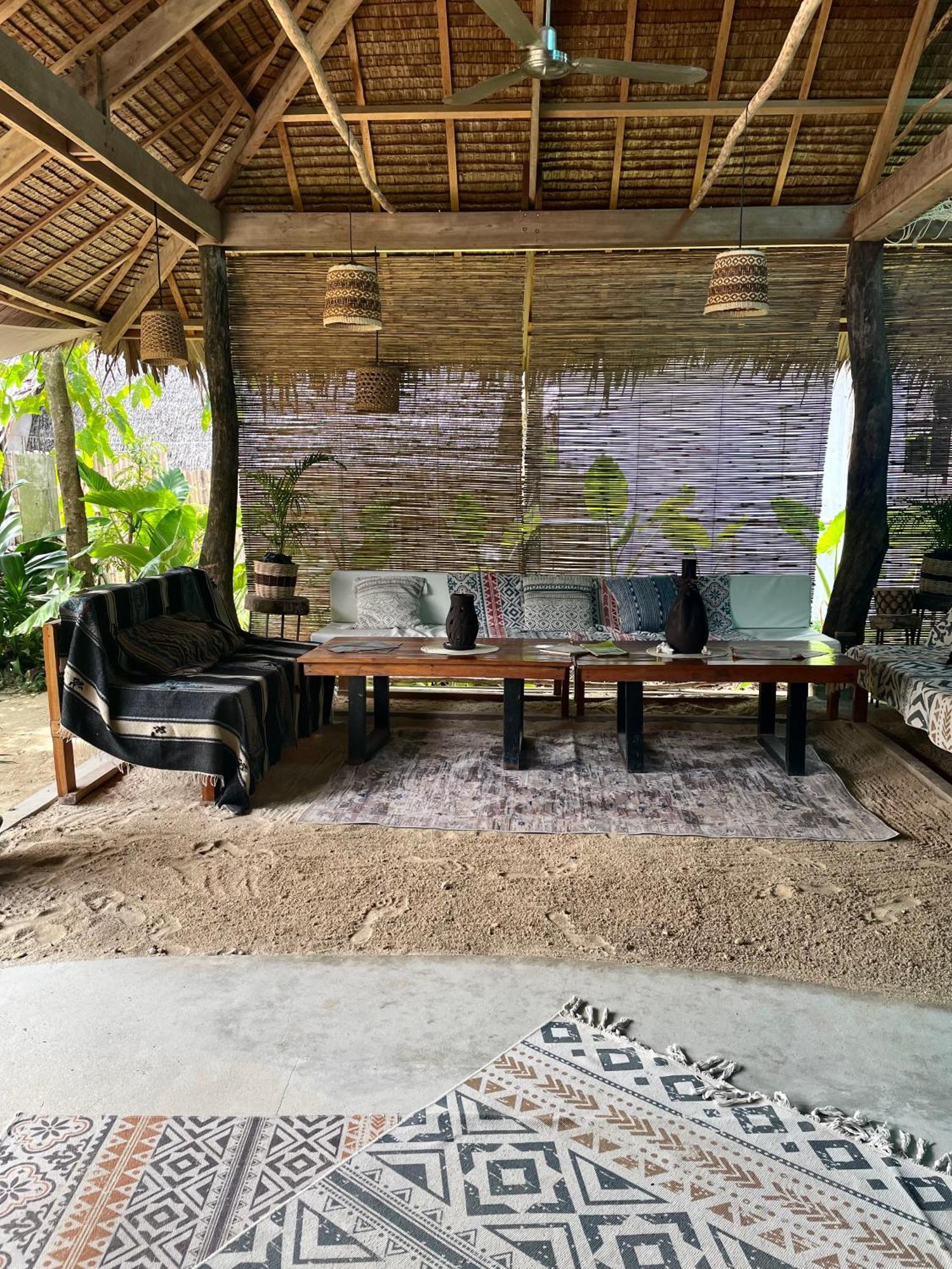 מלון ג'נרל לונה La Boheme Boutique Glamping מראה חיצוני תמונה