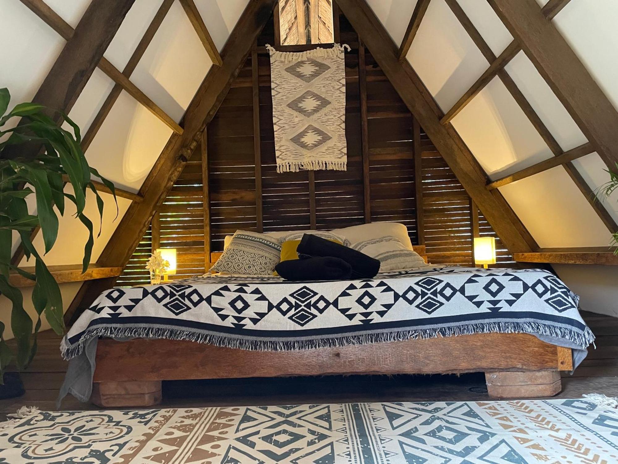 מלון ג'נרל לונה La Boheme Boutique Glamping מראה חיצוני תמונה