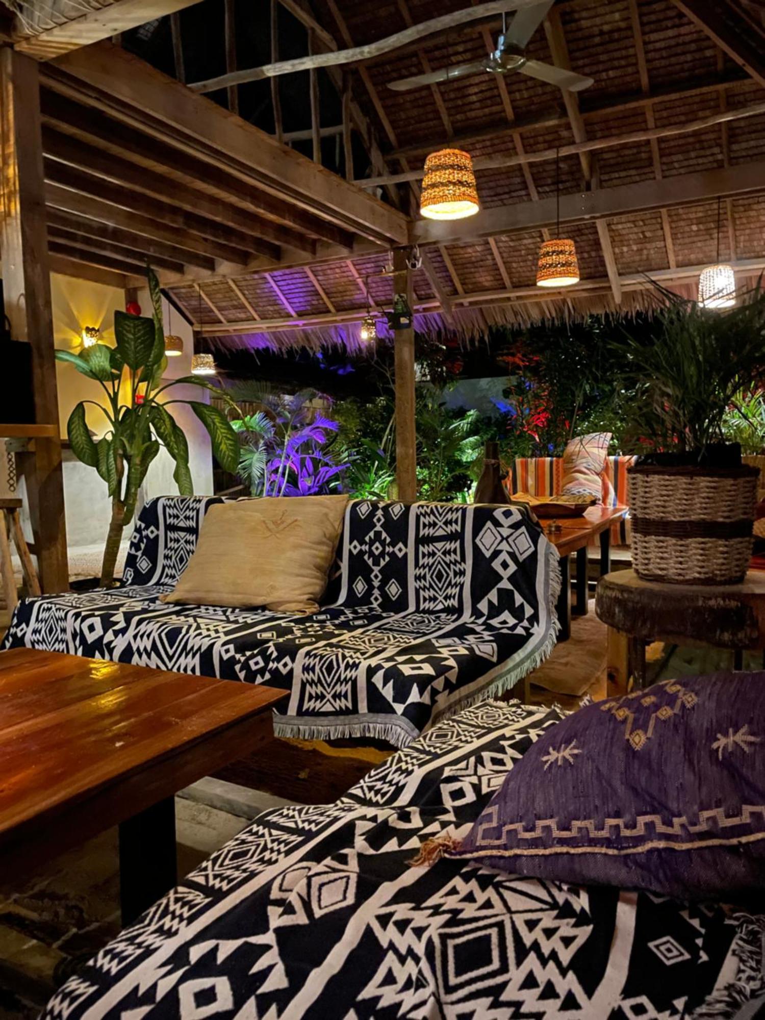 מלון ג'נרל לונה La Boheme Boutique Glamping מראה חיצוני תמונה